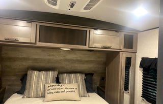 2021Crossroads Sunset Trail,  2 bathrooms, lg bunk