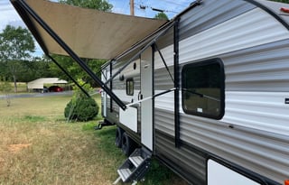 Modern & Comfortable Camping Trailer