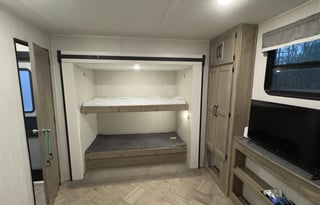 Palomino Puma Destination 39-PBQ