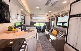 Entegra Odyssey 31F: The Ultimate Luxury Motorhome