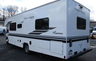 29′ 2022 Coachmen Freelander 27QB