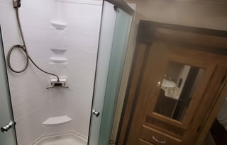 WHY CAMP, WHEN YOU CAN GLAMP?!