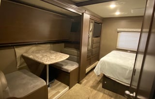 2019 Thor Freedom Elite Bertha the Big House on wheels