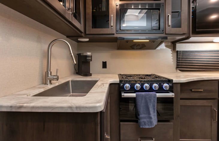 Fully equipped kitchen