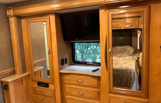 2017 Thor Motor Coach Challenger 37LX ("Molly")")