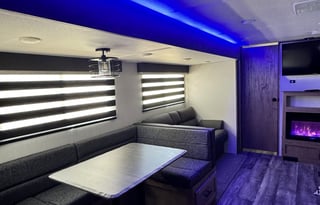 2024 Alpha Wolf 26DBH | Sleeps 10 | Delivery ONLY!