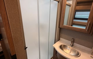 2021 Thor Motor Coach Miramar 37.1