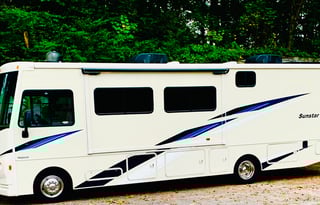 2022 Winnebago Sunstar 32M