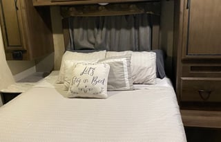 2018 Coachmen RV Freelander 21QB  Chevy 4500