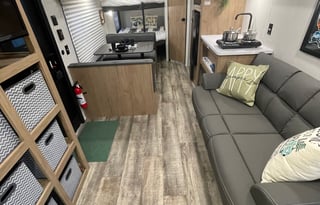 NEW 2024 29ft Light Weight Sleeps 8 Forest River