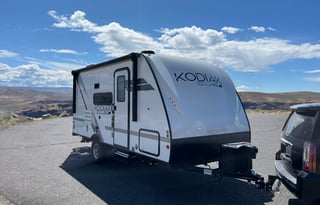NEW Dutchman Kodiak Cub 175BH (Never rented)