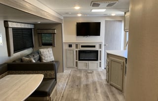 "Adventure Awaits: Cozy & Fun RV Rental!"