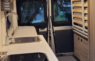 <<< STEALTH CAMPER ALERT >>>