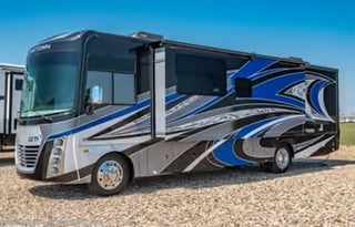 T2022 CONVENIENT & EASY TO DRIVE RV!!! GEORGE TOWN