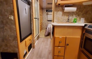 Beautiful, Spacious, Easy Driving Winnebago!