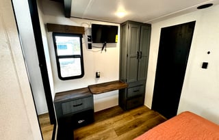 Clubhouse(22)-2025 Forest River Puma Dest.