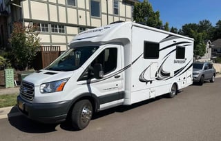 Low Price for Winter 25 FT Class C - PET FRIENDLY