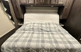 2021 Thor Motor Coach Challenger 35MQ