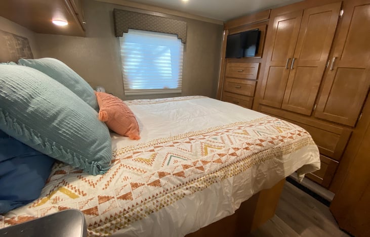 RV Queen