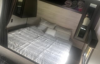 2023 JAYCO JAY FLIGHT 264BH CAMPER RENTAL