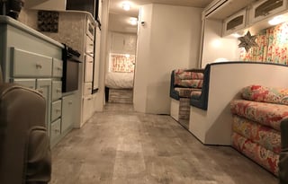 "Pearl" Sunny Beach House RV - Families love it!