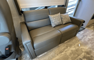 2024 Thor Motor Coach 36'