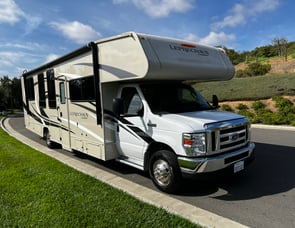 Coachmen RV Leprechaun 311FS Ford 450