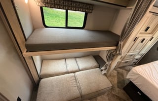 2021 Forest River RV Sunseeker 3250DSLE