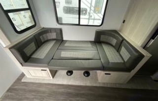 Luxury shadow cruiser