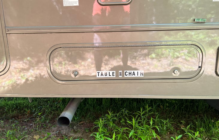 Folding table and 2 chairs