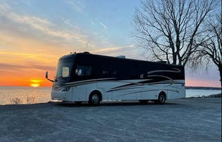2013 Coachmen RV Sportscoach Cross Country 405FK
