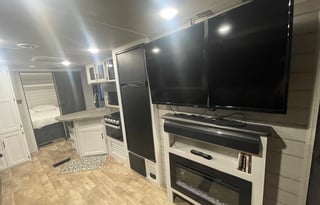 2022 Keystone Hideout