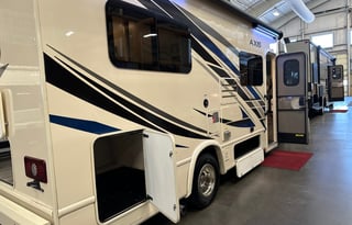 Crazy Easy to Drive!!! Short Class A!