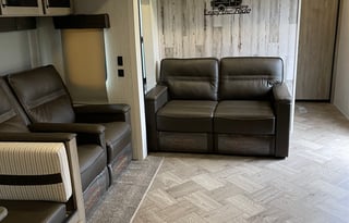 2022 Palomino Puma 31RLQS