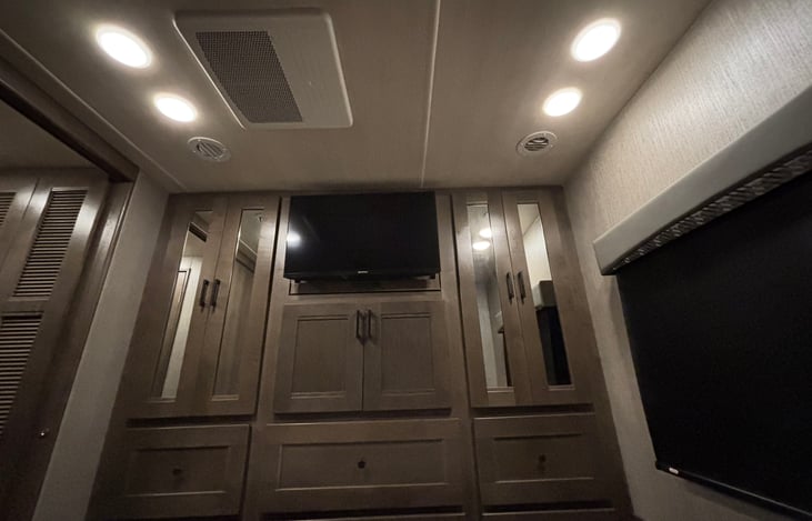 Master Wardrobe and Cabinetry