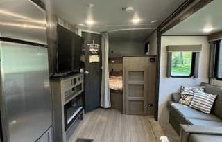 2021 Keystone Hideout