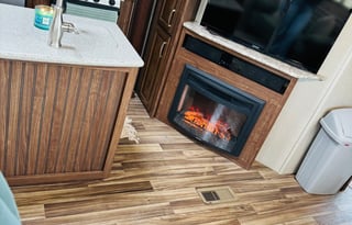 2017 Keystone Montana 5th Wheel