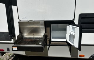 2021 Keystone RV Cougar Half-Ton 24SABWE