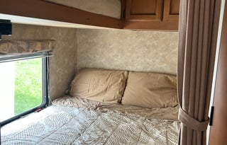2011 Gulf Stream Stream Lite Sport- FULLY STOCKED