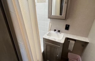 Independence! 2019 Palomino Puma XLE Lite w/ sofa