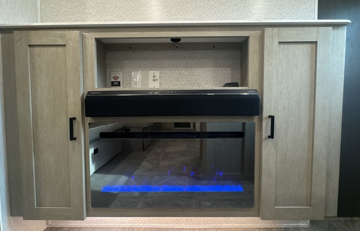 Electric Fire Place with Bluetooth speaker