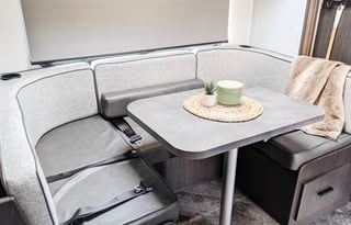 2021 27' RV with 3 Slides