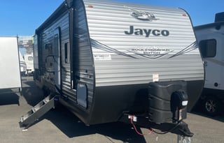 2021 Jayco J-Flight SLX8 267BHSW – families!!