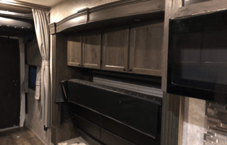 2017 Eclipse Attitude Wide Body Series 34CRSG