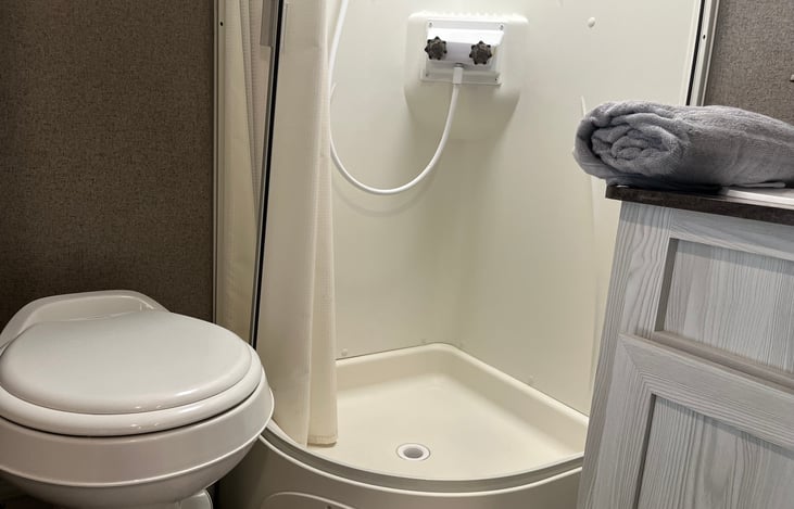 Bathroom. What’s to say but serves your needs. 🤭