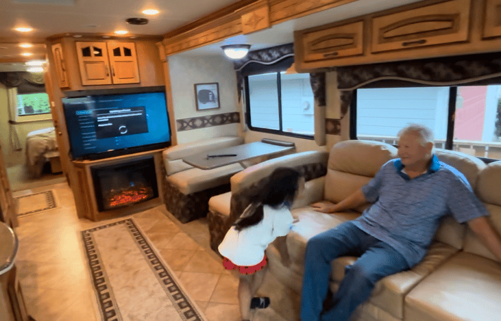 3 slides opening up to spacious family spaces. Master bedroom with King size bed and 2 bunks for the kids. Dinette table also turns into another sleeping area. Full bathroom and shower as well.