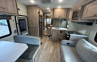 2020 Sunseeker 3250LE Ford