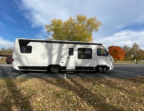Van American GMG Cobra Malibu Motor Home