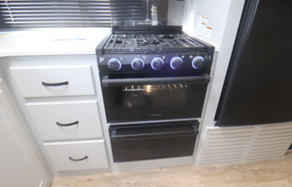 Roomy, Kid Approved RV Rental