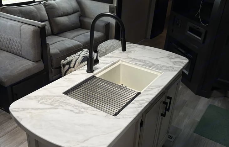 Spacious living area with an island